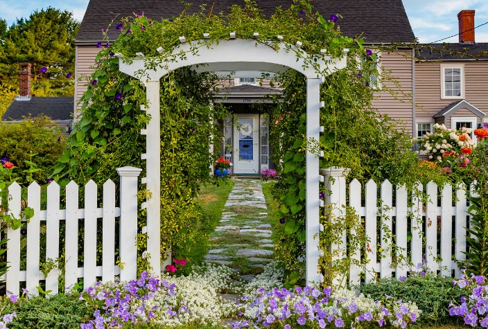 The Ultimate Guide to Creating a Beautiful Fence Garden